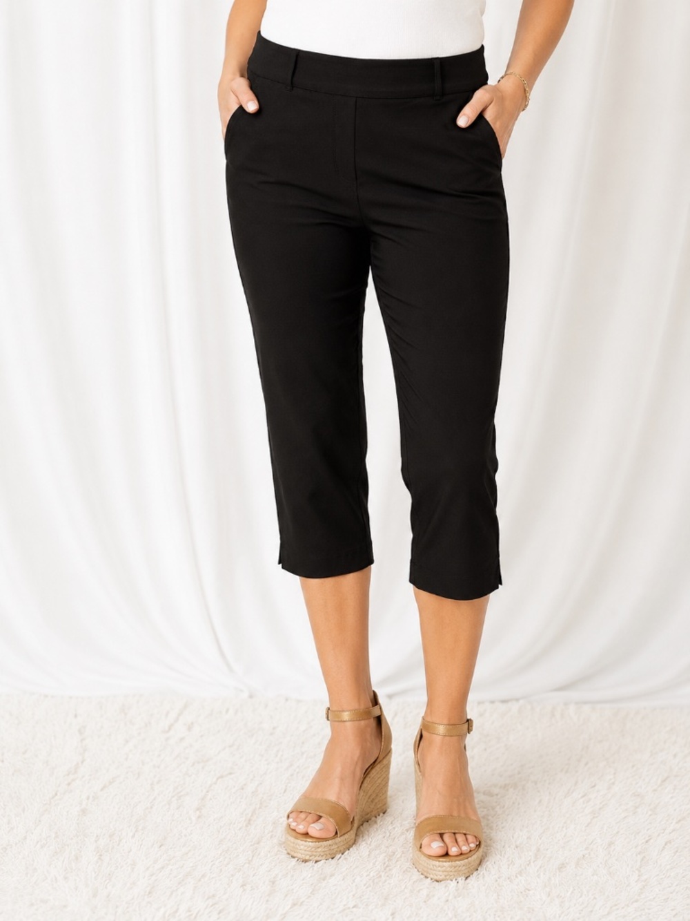 Reitmans Pristine Comfort-Stretch Capri Pants (Size 10)
